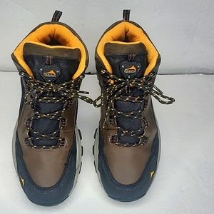PACIFIC MOUNTAIN youth boot.